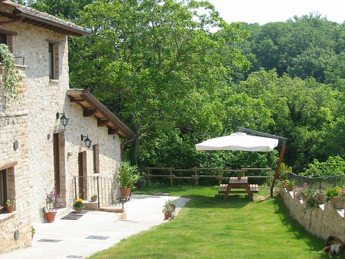 Girasole - Agriturismo Fogliani Giano dell'Umbria Exterior photo